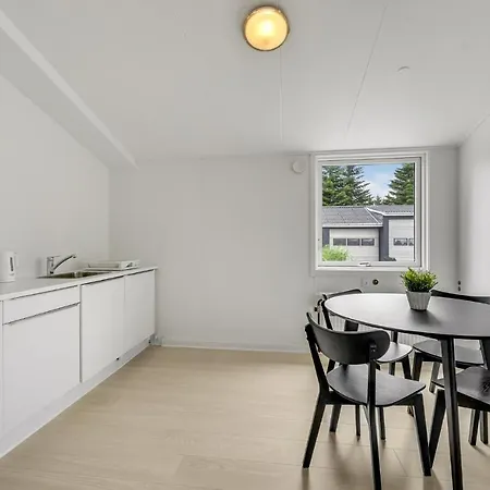 In Henne With Wifi And 1 Bedrooms Lejlighed