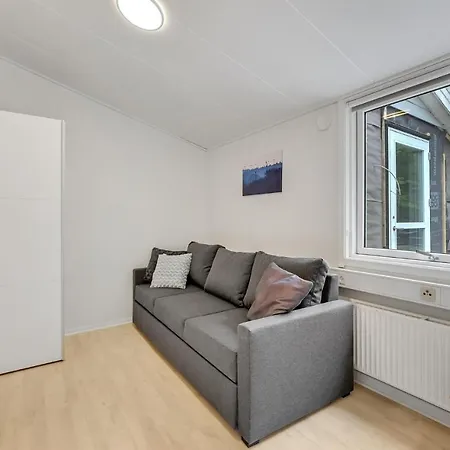 In Henne With Wifi And 1 Bedrooms Henne Strand